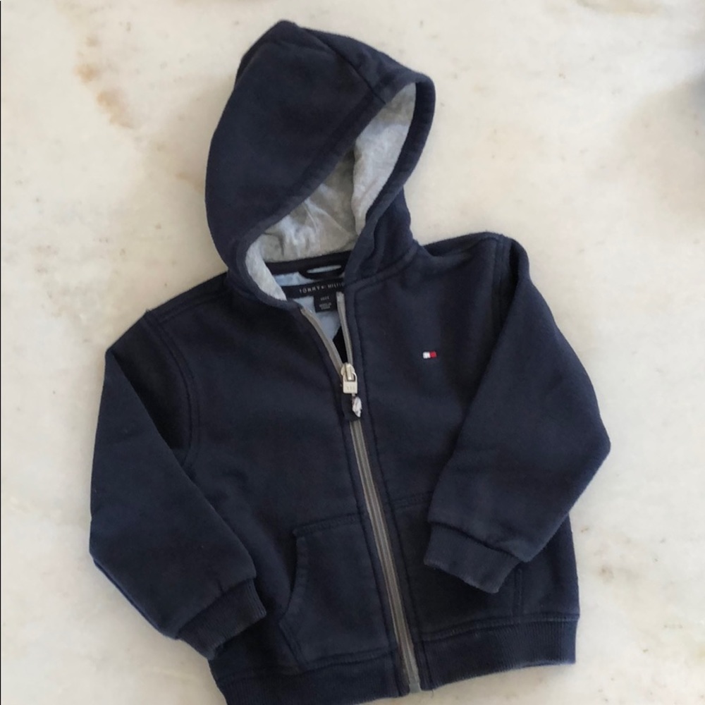 Tommy Hilfiger 18M hoodie